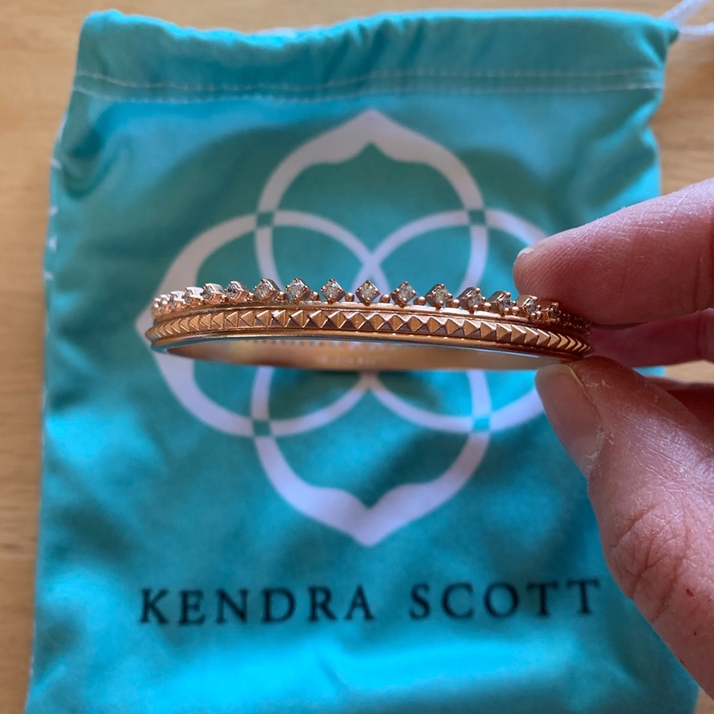 Kendra Scott rose gold bangle